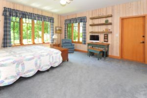 Master bedroom of 7765 Pine Bluff Road Morris.