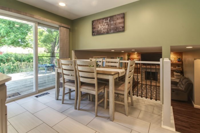 Eating Area for home at 208 Meadow Wood in Joliet
