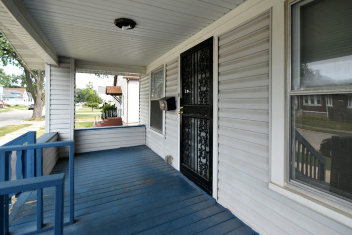 Covered Porch at 1002 Oakland in Joliet