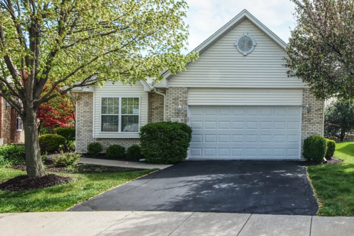 Home listed at 1118 Kylemore in Joliet.